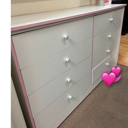 8 Drawer Dresser