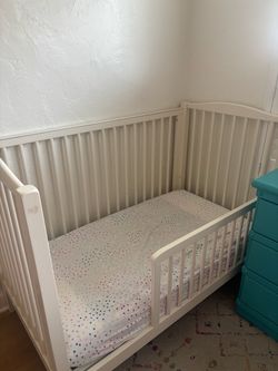 White Pottery Barn Emerson Crib with toddler conversion kit