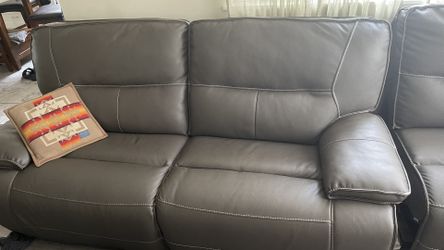 3 Piece Reclineing Large Couch