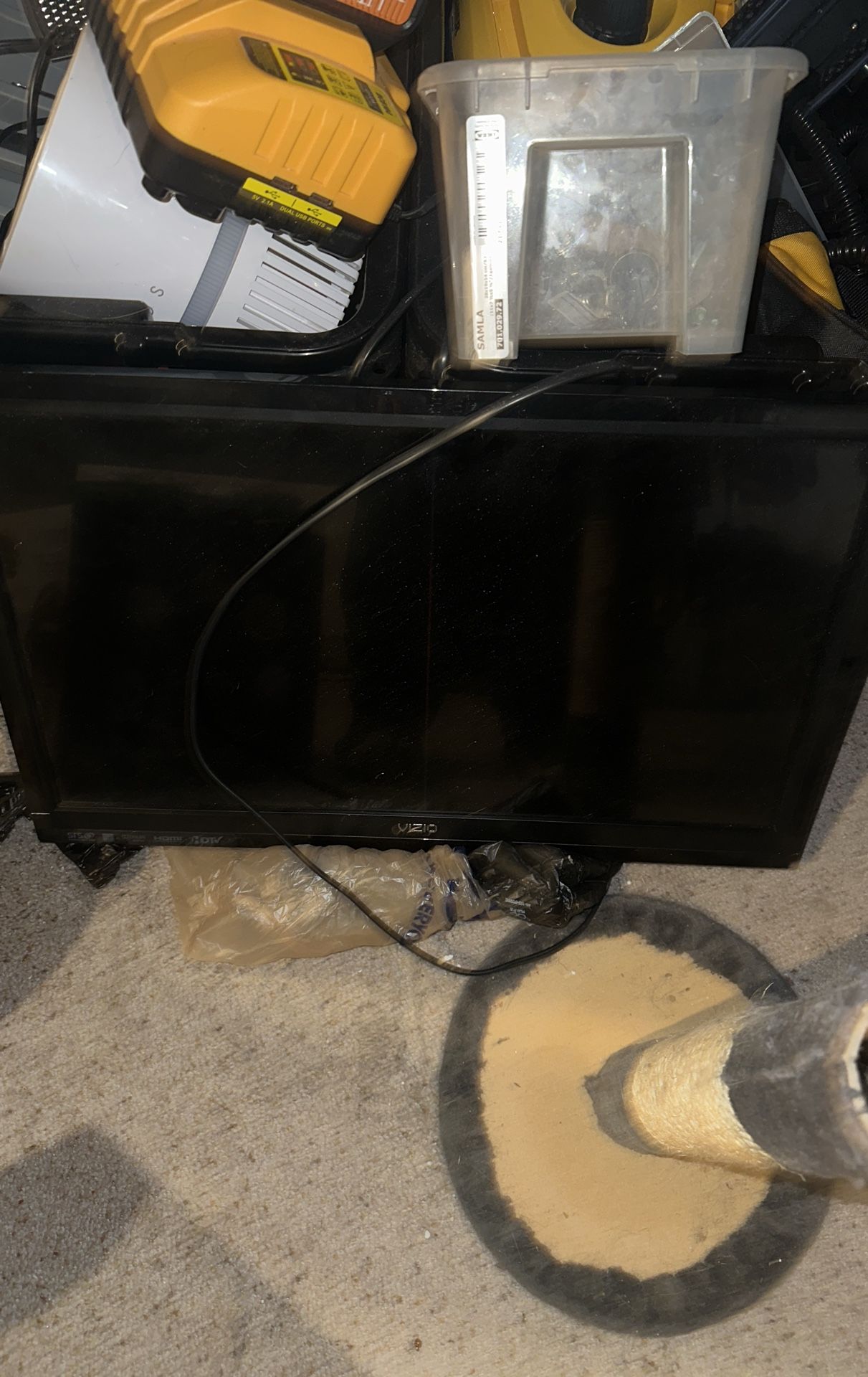 Vizio 20” Tv (no Remote)