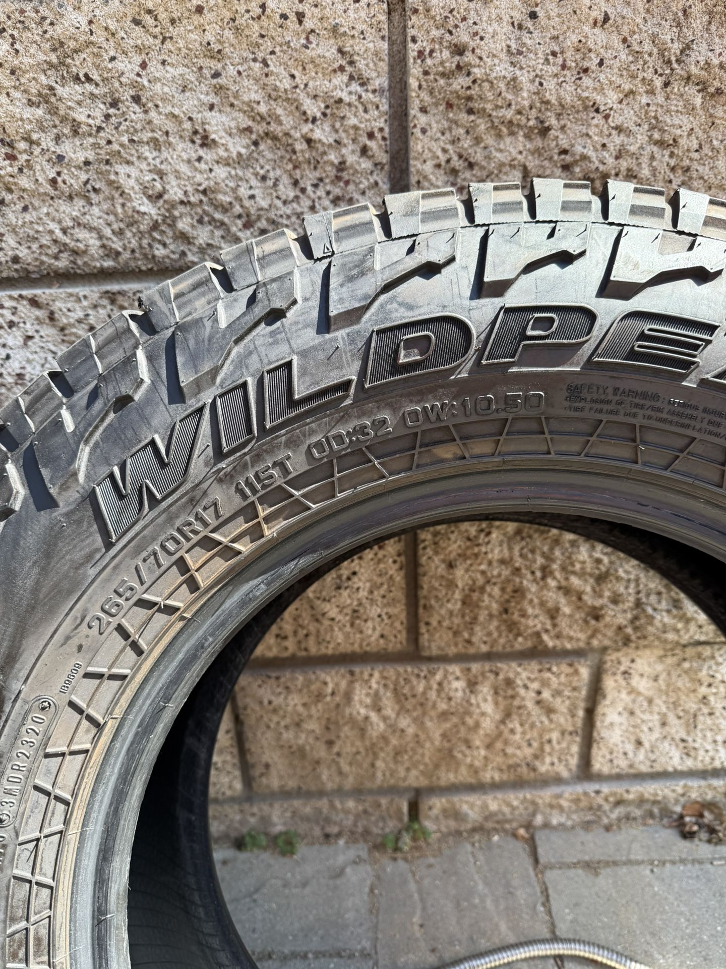 FALKEN WILDPEAK 265-70-R17