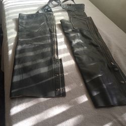 Size Large Harley-Davidson Riding Chaps Leather