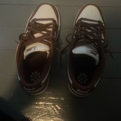 Brown N White Dunks 