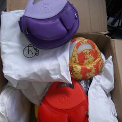 ** BEAUTIFUL NEW HOMAGE YEAR OVA HANDBAGS IN DIFFERENT COLORS ** LOOK AT ALL THE PICTURES 