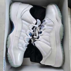 Jordan 11 Low Legend Blue