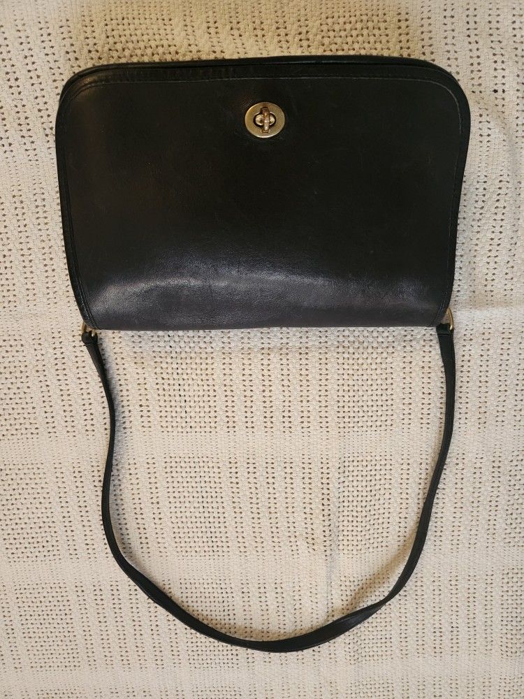 70S COACH VINTAGE PURSE 184-0233 BLACK LEATHER SHOULDER BAG w/ KEY FOB new york