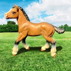 Safari LTD 2004 Bay Clandesdale Colt Mini