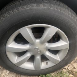 2004 Infiniti FX35 Full Wheel Set Car Parts