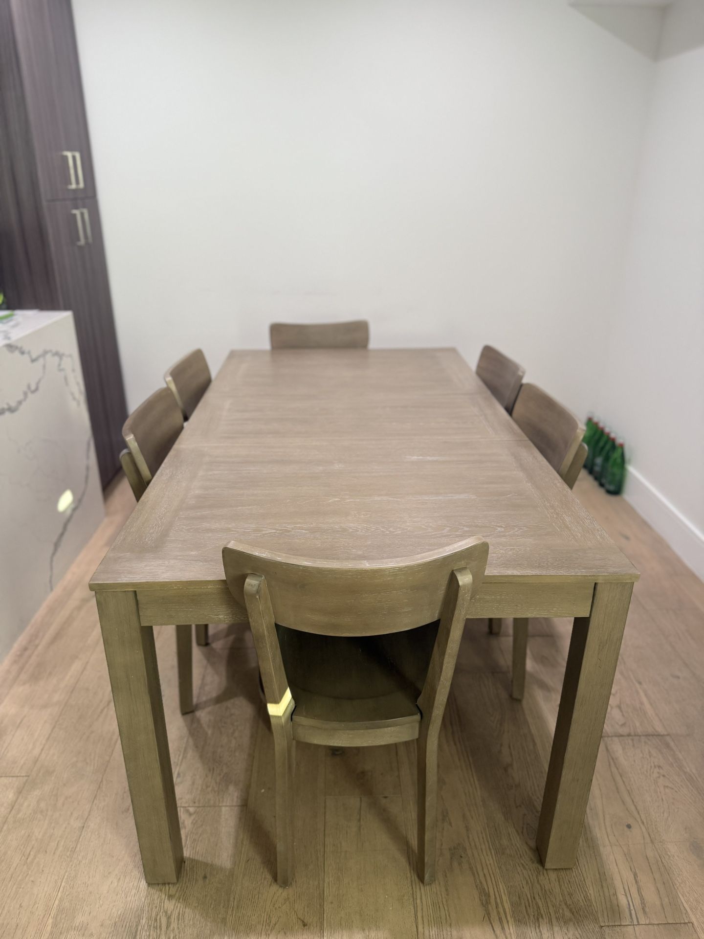 Dining Table + 6 Chairs