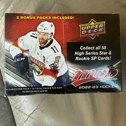 Upper Deck MVP 2022 Hockey