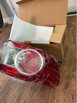 Toyota Corolla 2013 Left headlight
