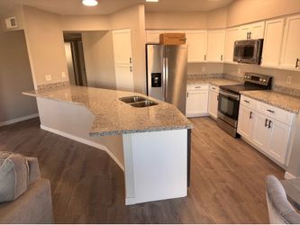 ***Glendale $1999 Full Granite kitchen countertops