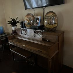 Free Baldwin Piano 