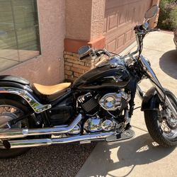 2006 Yamaha Vstar 1100 custom