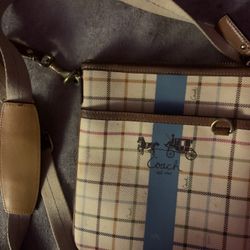 vintage est. 1941 coach purse