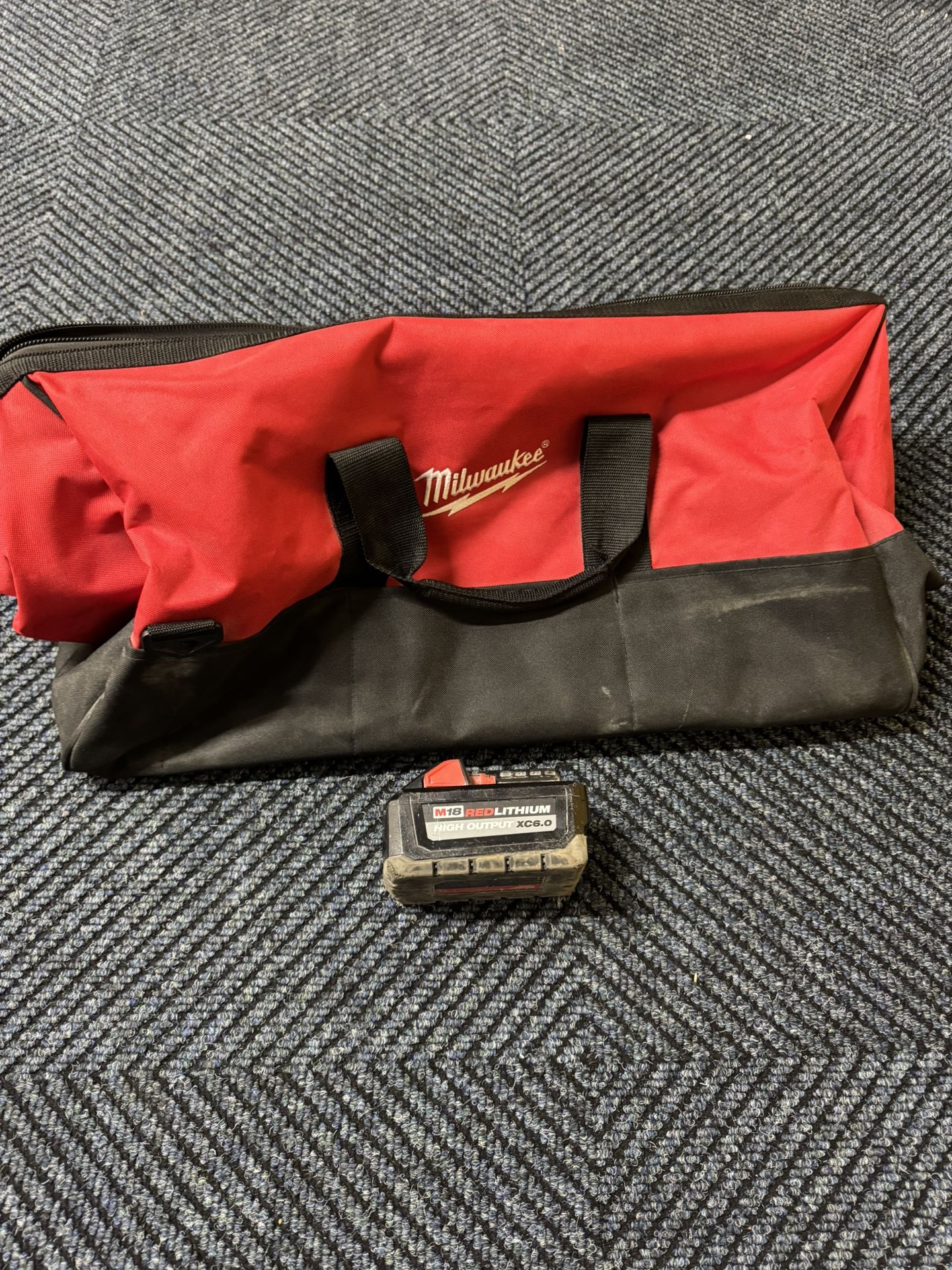 Milwaukee Tool Bag And Battery 6.0