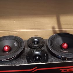 Brand New Stero System- Speakers And TouchScreen Deck
