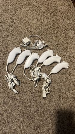 Nintendo Wii Ninchucks and Motion Plus adapter