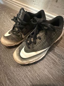 Nike vapor baseball cleats