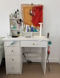 Like new White Vanity Desk with Shelves and Drawers delivery availabe