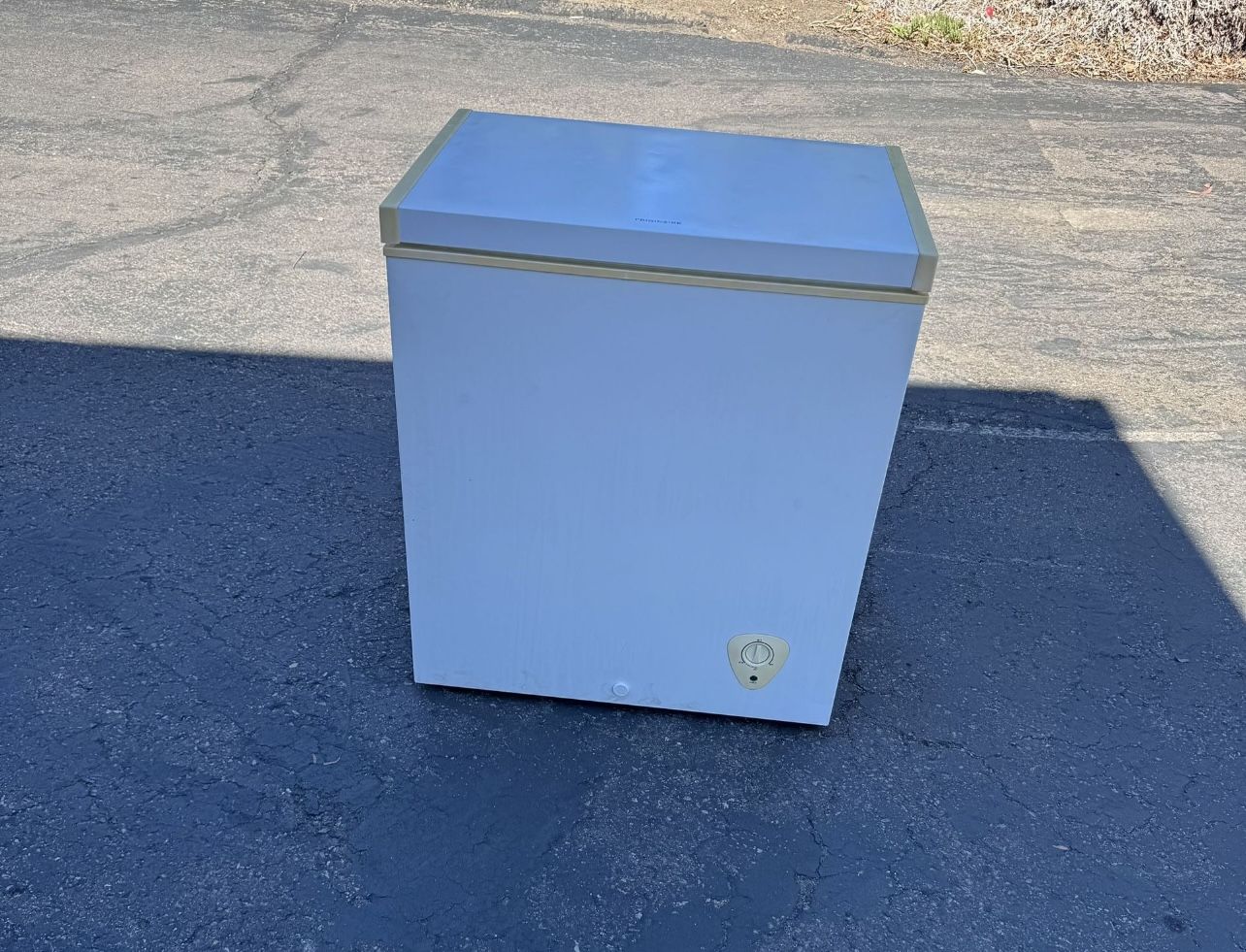 Deep Chest Freezer Works Great 🥶 I Offer Delivery In San Diego