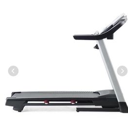 Treadmill great condition - pro form performance 400c lots of features