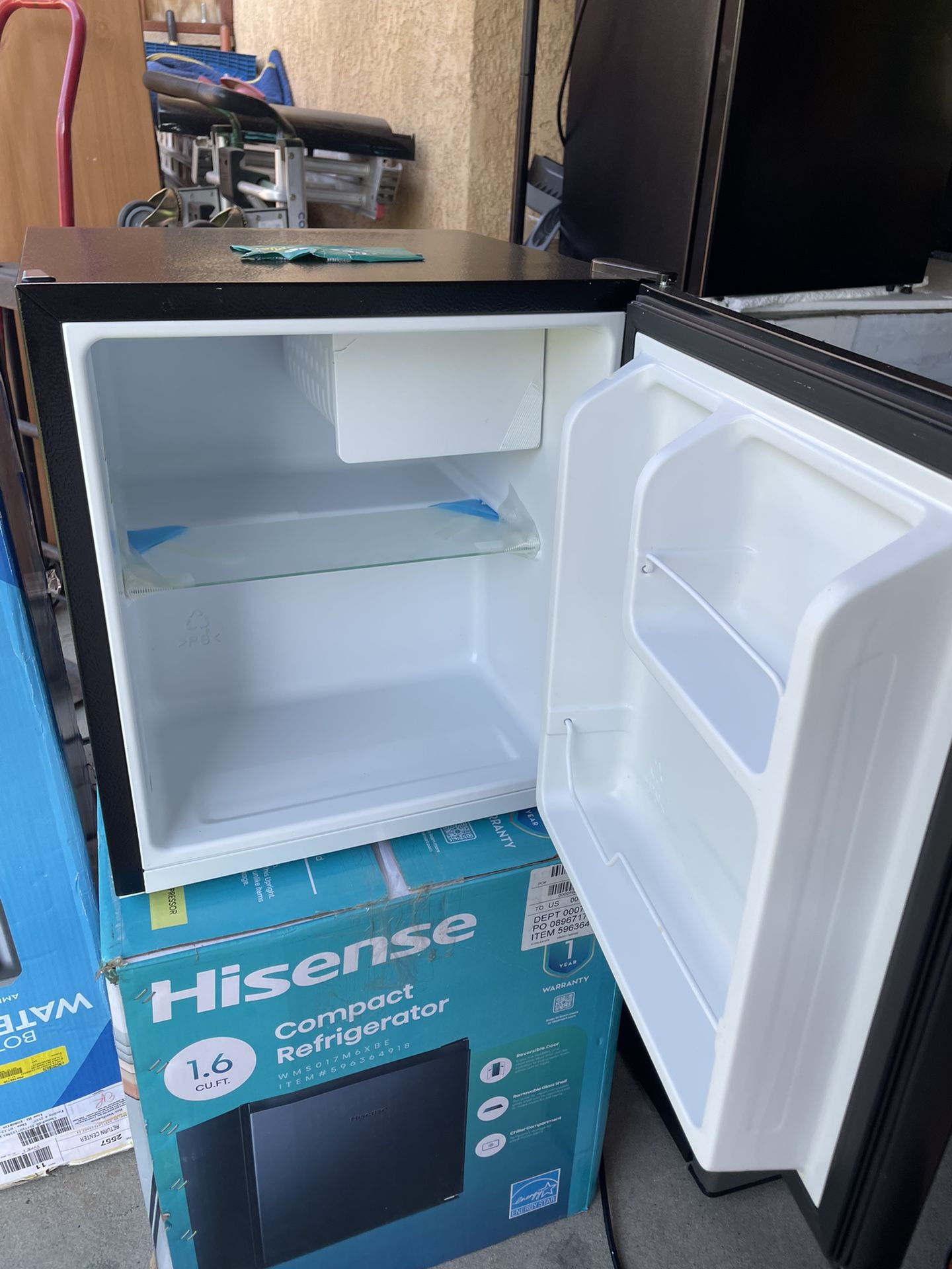 Hisense Mini Fridge