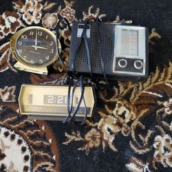 Vintage Clocks And Radio 
