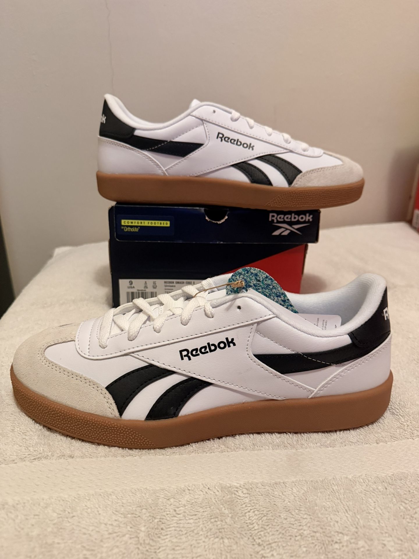 Reebok size 9 Brand New For Men Original Zapatos de Reebok talla 9 Nuevos y originales