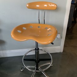 Yellow Stool - Adjustable Height