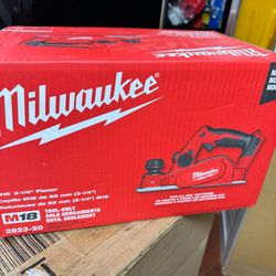 Milwaukee M18 18V Lithium-lon Cordless 3-1/4 in. Planer (Tool-Only)