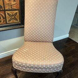 Accent Chairs