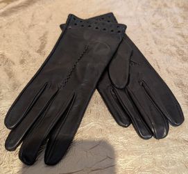 Vintage Ladies Leather Gloves