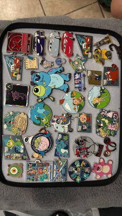 Disney pins