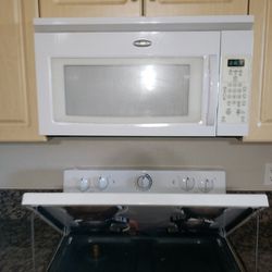 Whirlpool Microwave With Air Goes On Top Of Stove Comes With Bracket And Screws 