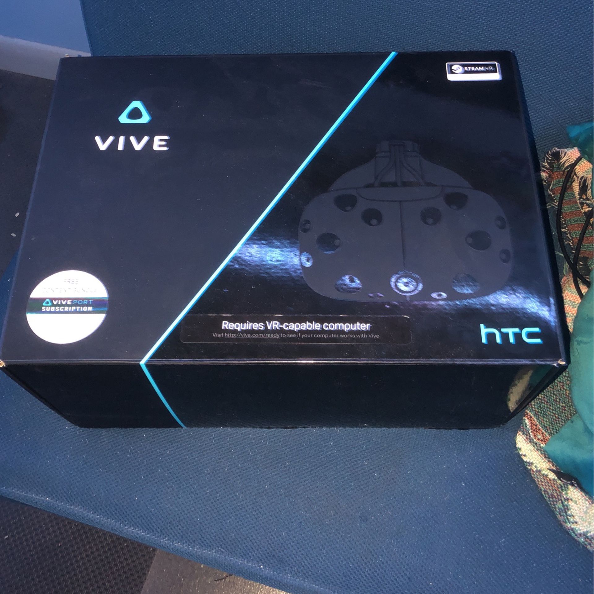 HTC Vive with Deluxe Audio Strap