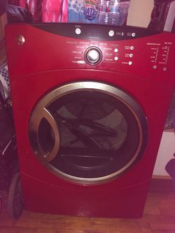 Brand name (General Electric) gas clothes dryer used but new