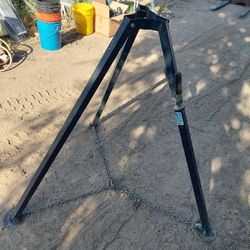 5th Wheel Tripod  50$