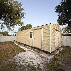 Casa De Patio Para Eficer Con Electricidad 