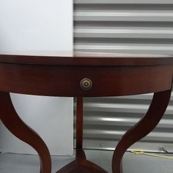 Beautiful Coffee Table $20 Or Best Offer