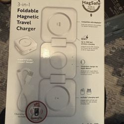 Foldable Magnetic Travel Charger