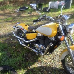 Honda Shadow Ace Vt1100c2