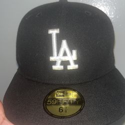 fitted hat