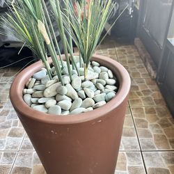 3 Plastic Plants With Flower Pot And Rocks 
