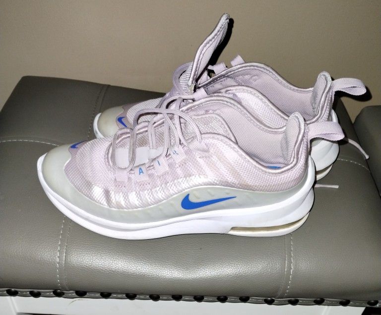 TAKING OFFERS WANT GONE SIZE 5 LIKE NEW