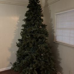 9ft Christmas Tree 