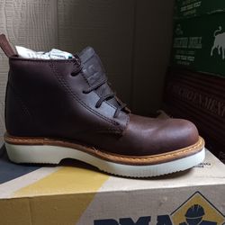 Work Boots//Botas de Trabajo 