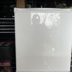 Mini Refrigerator Samsung BC-50 N/H 