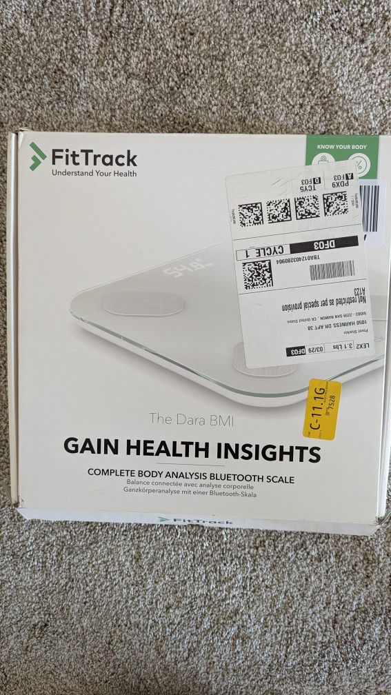 FitTrack Dara Smart BMI Digital Scale - Measure Weight and Body Fat - Most  Accurate Bluetooth Glass Bathroom Scale (White)