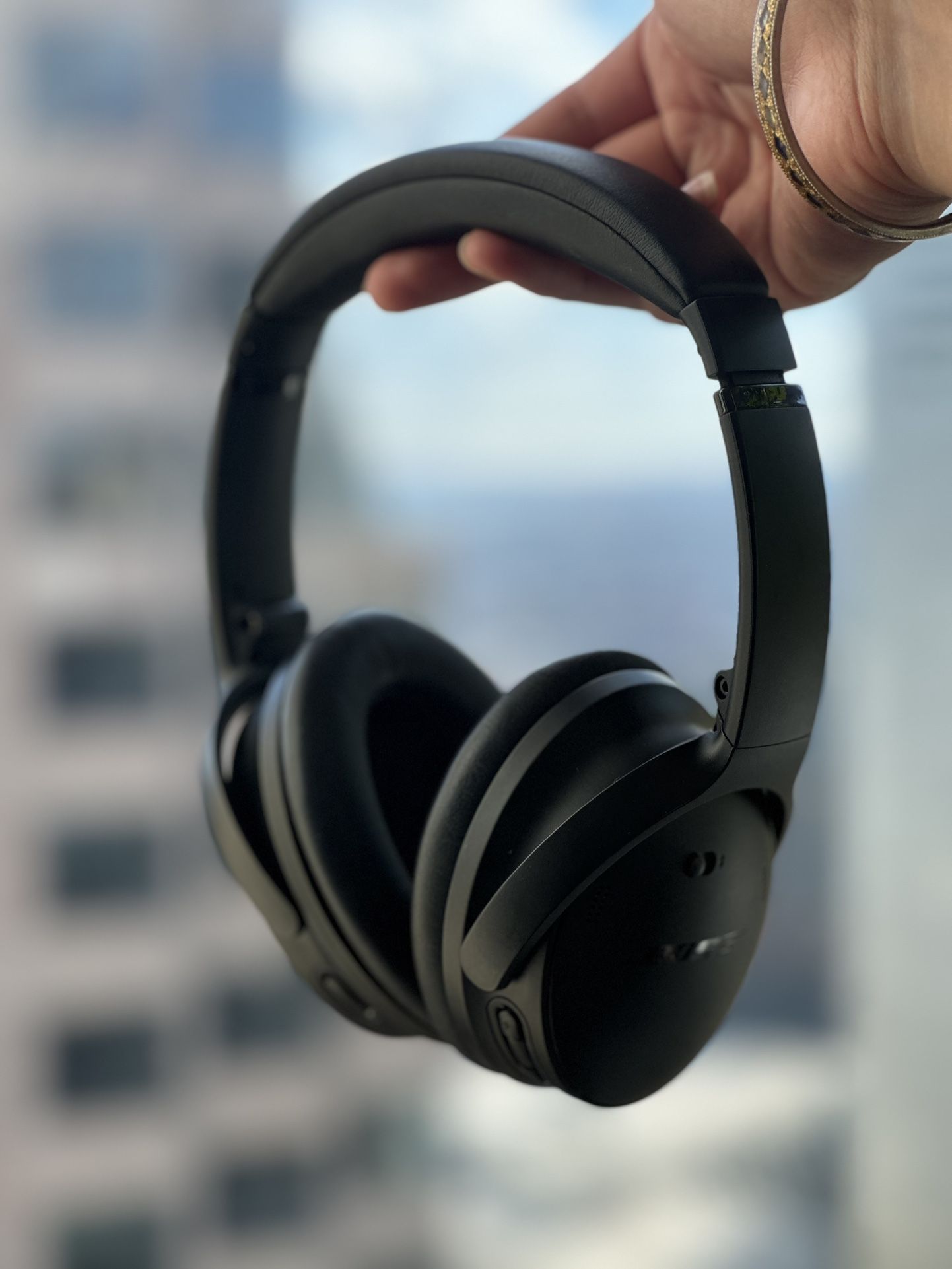 Bose QuietComfort Bluetooth Headphones, Black Bluetooth Wireless Headphones, with Active Over Ear Noise Cancelling, Mic, Deep Bass, 